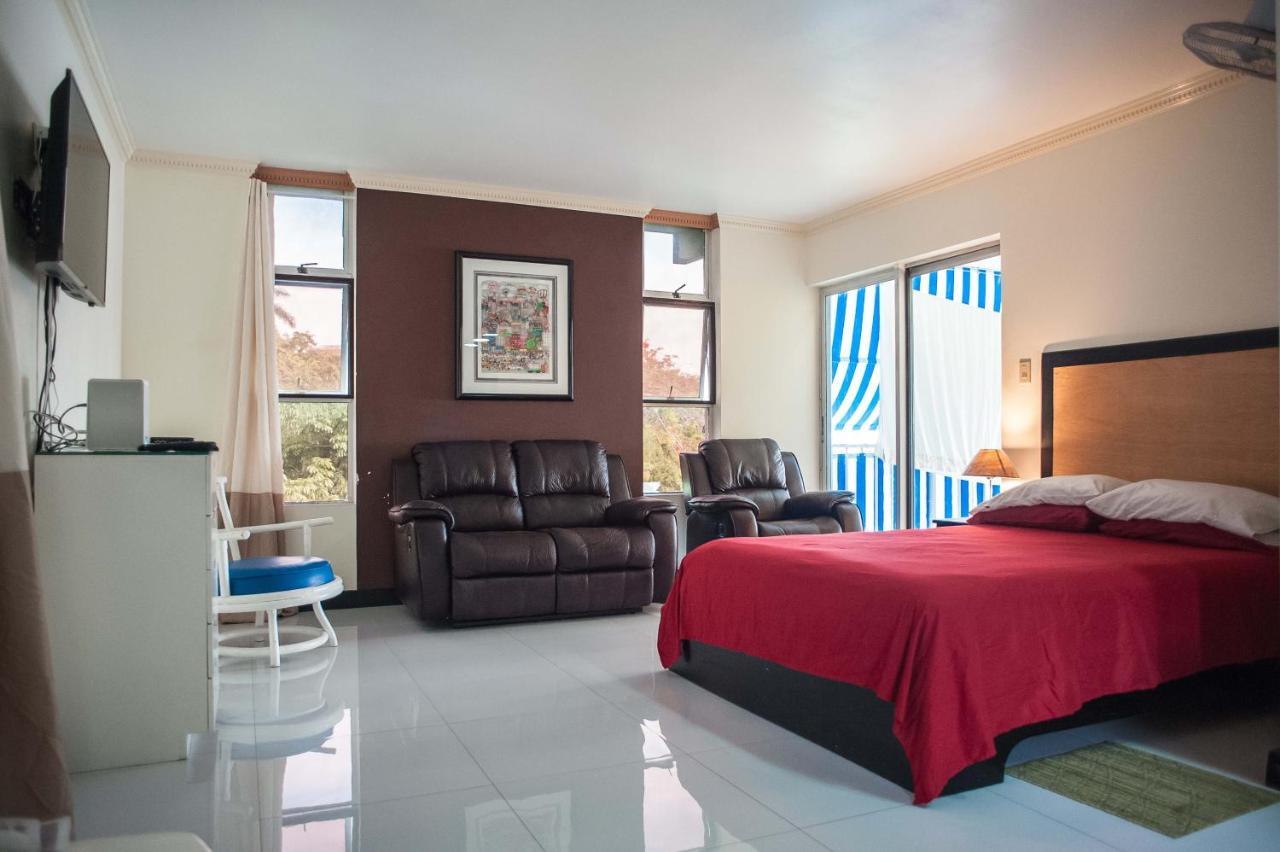 Beach Condos -Montego Bay Club Beach Resort Εξωτερικό φωτογραφία